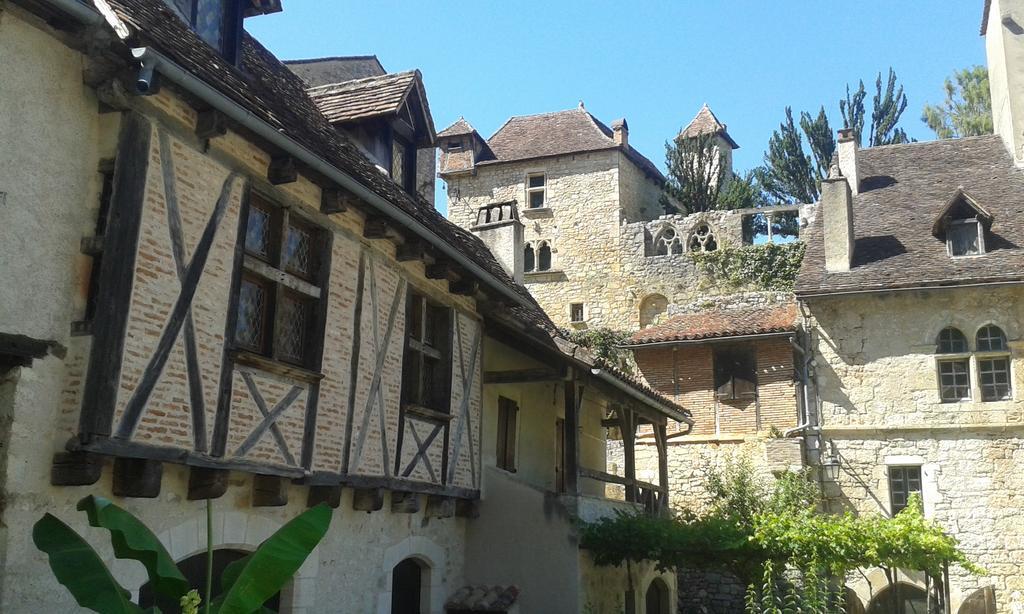 Charme et jardin cœur St Cirq - Appartements Saint-Cirq-Lapopie Extérieur photo